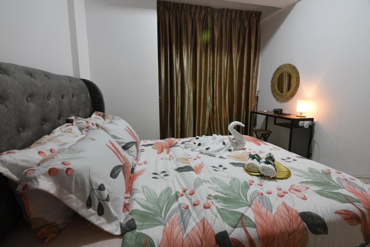 Mount Austin Midori 8 Pax Free Wi-fi 500mbps Netflix * Johor Bahru