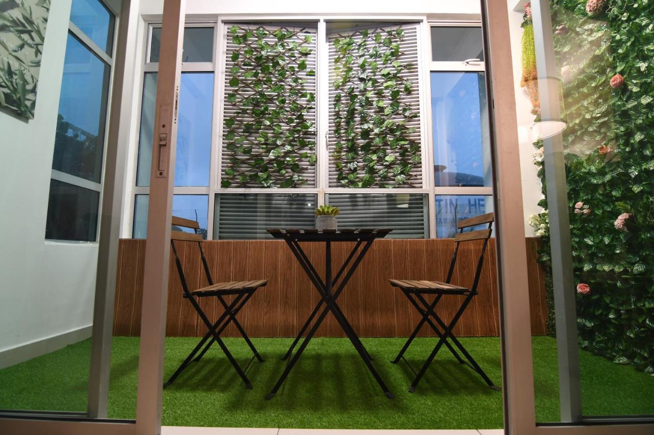 Mount Austin Midori 8 Pax Free Wi-fi 500mbps Netflix Apartment Johor Bahru